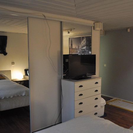 Room In Villa Emilia Еспоо Екстериор снимка